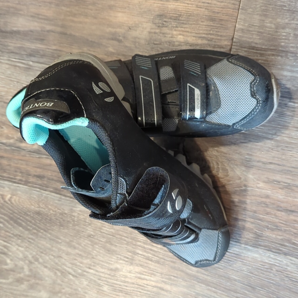 Bontrager clipless riding shoes